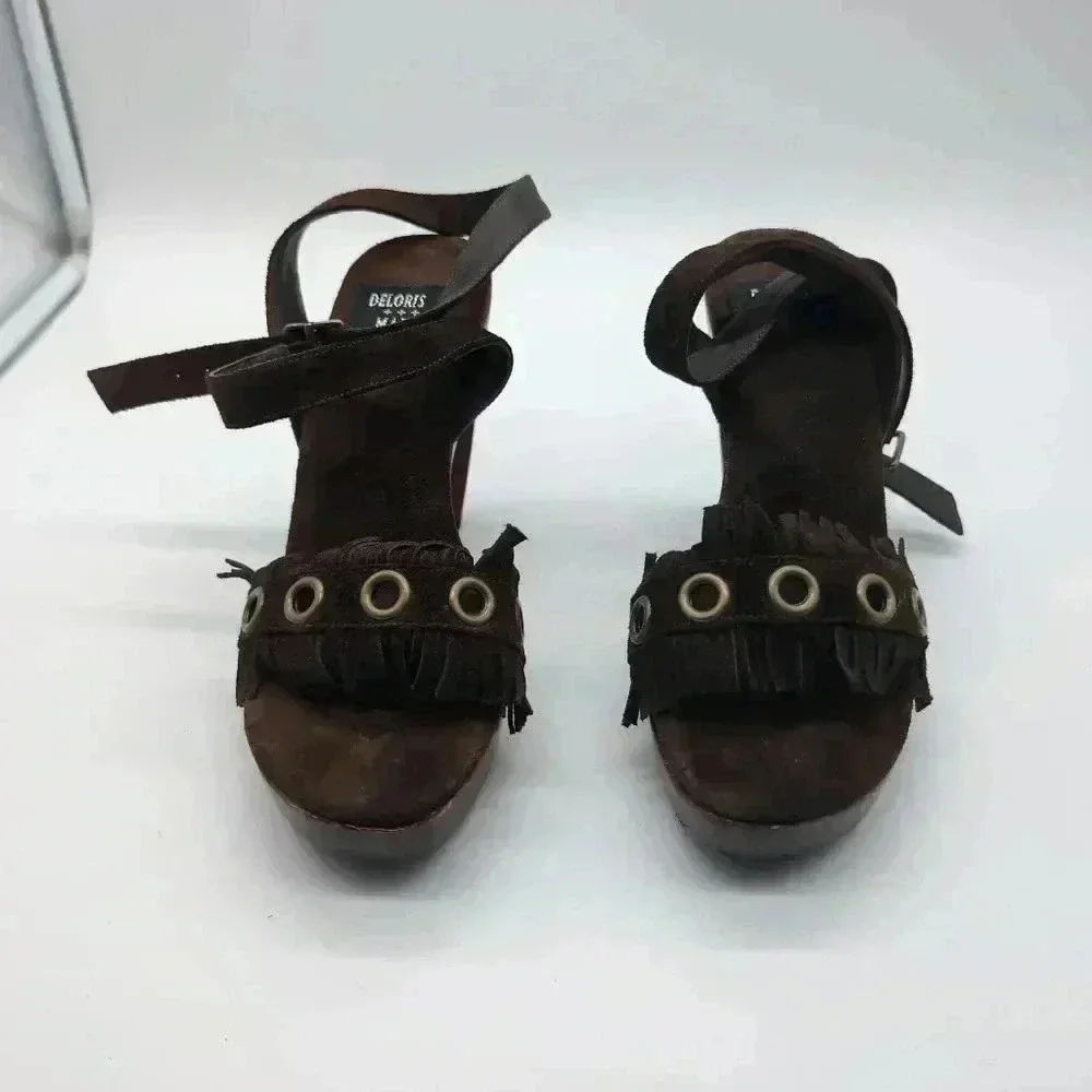 Delores and Maxine Brandy shoes Brown sz 6 Wood heel strappy sandals